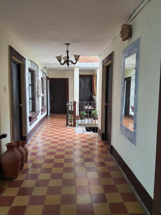 Hotel Acatenango Inn Антигуа-Гватемала Экстерьер фото