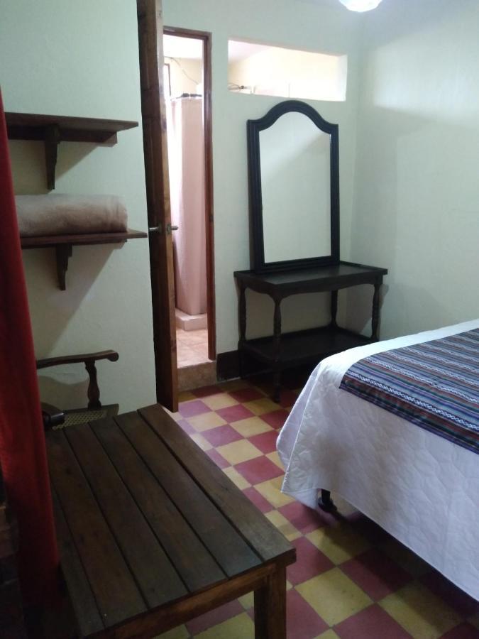 Hotel Acatenango Inn Антигуа-Гватемала Экстерьер фото