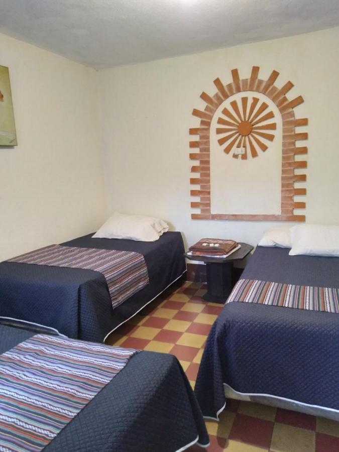 Hotel Acatenango Inn Антигуа-Гватемала Экстерьер фото
