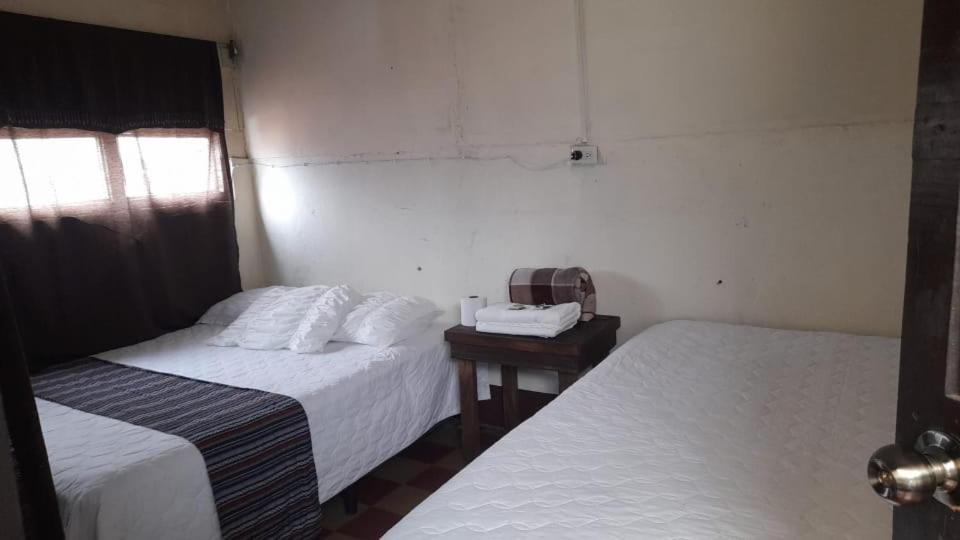 Hotel Acatenango Inn Антигуа-Гватемала Экстерьер фото